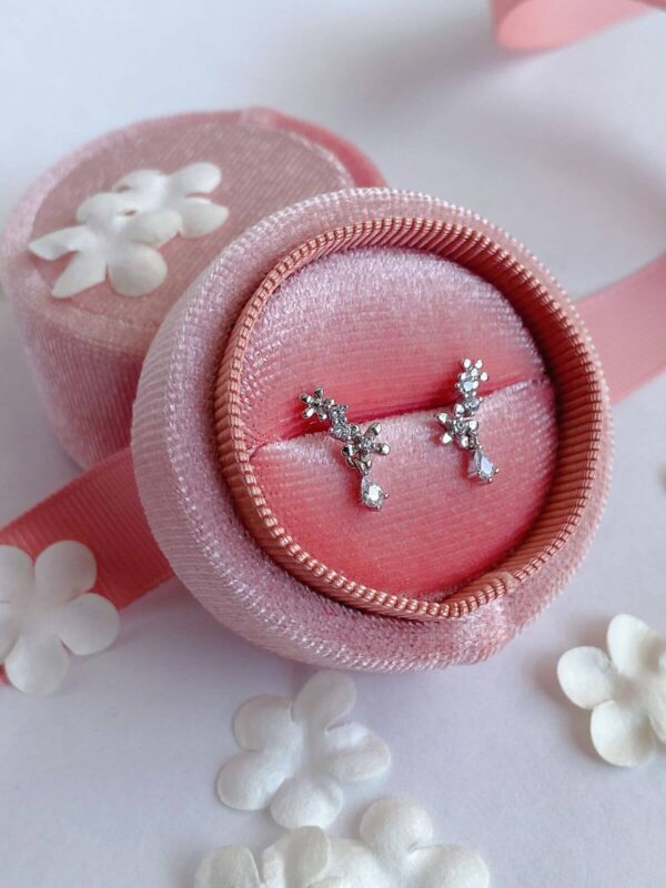 ARETES MAGGIE PLATA