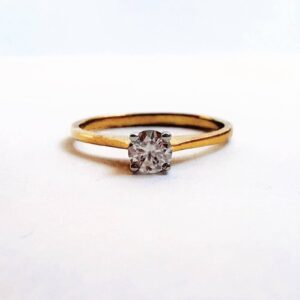 Anillo Anne moissanita 0.3ct con certificado GRA