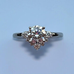 Anillo Adelyn moissanita 1.0ct con certificado GRA