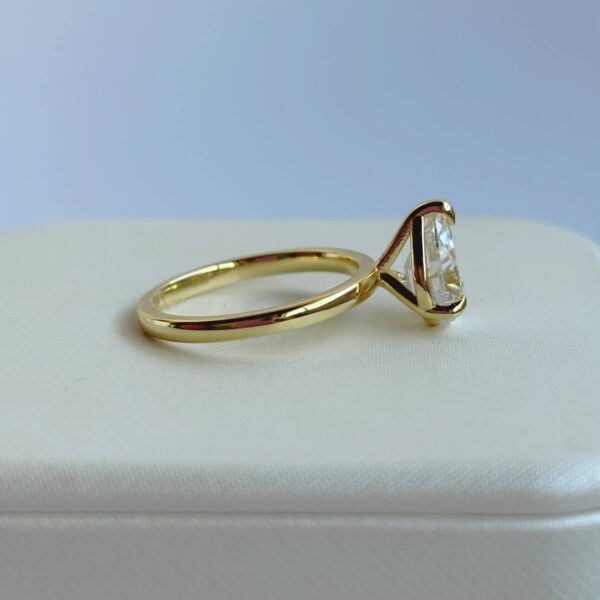 Anillo Olena 14k Moissanita Pera 2.0ct Con Certificado GRA - Image 4
