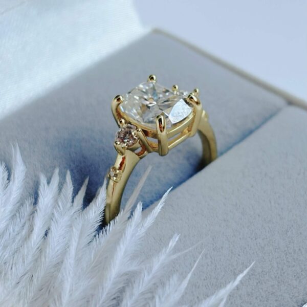 Anillo Adhara Moissanita Cojín 3.0CT Con Certificado GRA - Image 7
