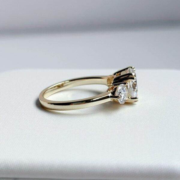 ANILLO BELLY 14K MOISSANITA 2.0CT CON CERTIFICADO GRA - Image 4