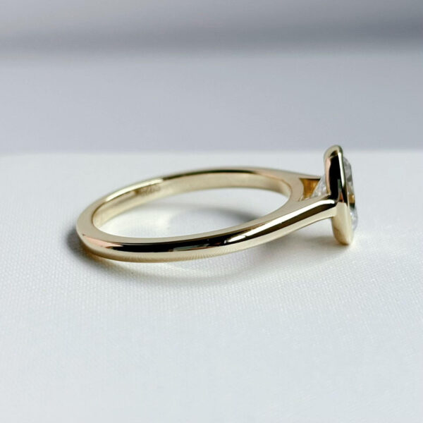 Anillo Leonora 14K Moissanita Oval 1.0CT Con Certificado GRA - Image 4