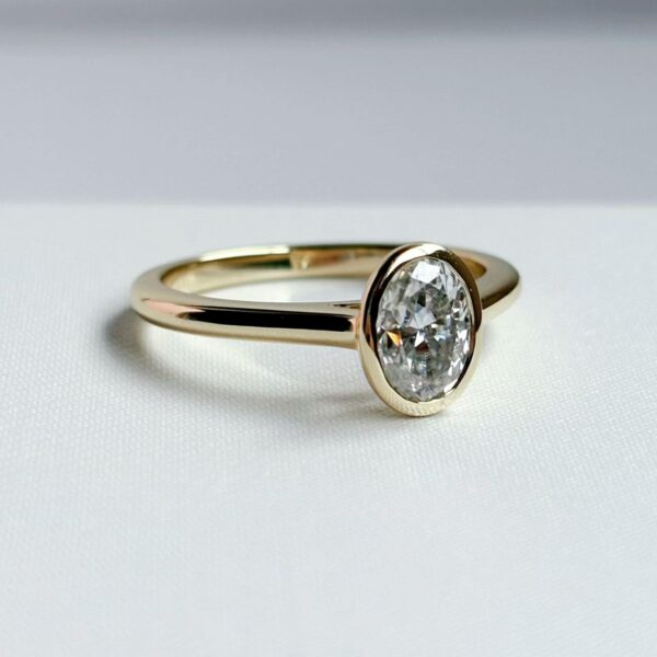 Anillo Leonora 14K Moissanita Oval 1.0CT Con Certificado GRA - Image 3
