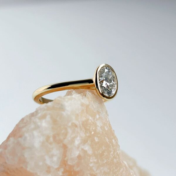Anillo Leonora Moissanita Oval 1.0CT Con Certificado GRA - Image 7