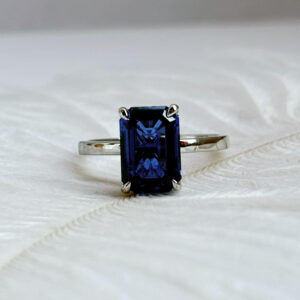 Anillo Anastasia Zafiro De Laboratorio Corte Esmeralda 3.0CT