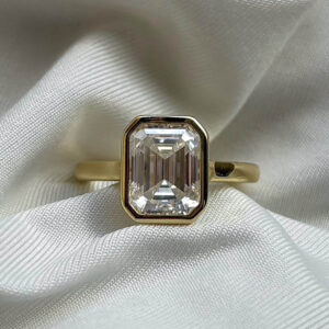 Anillo Alizée Moisanita Esmeralda 3.0CT Con Certificado GRA